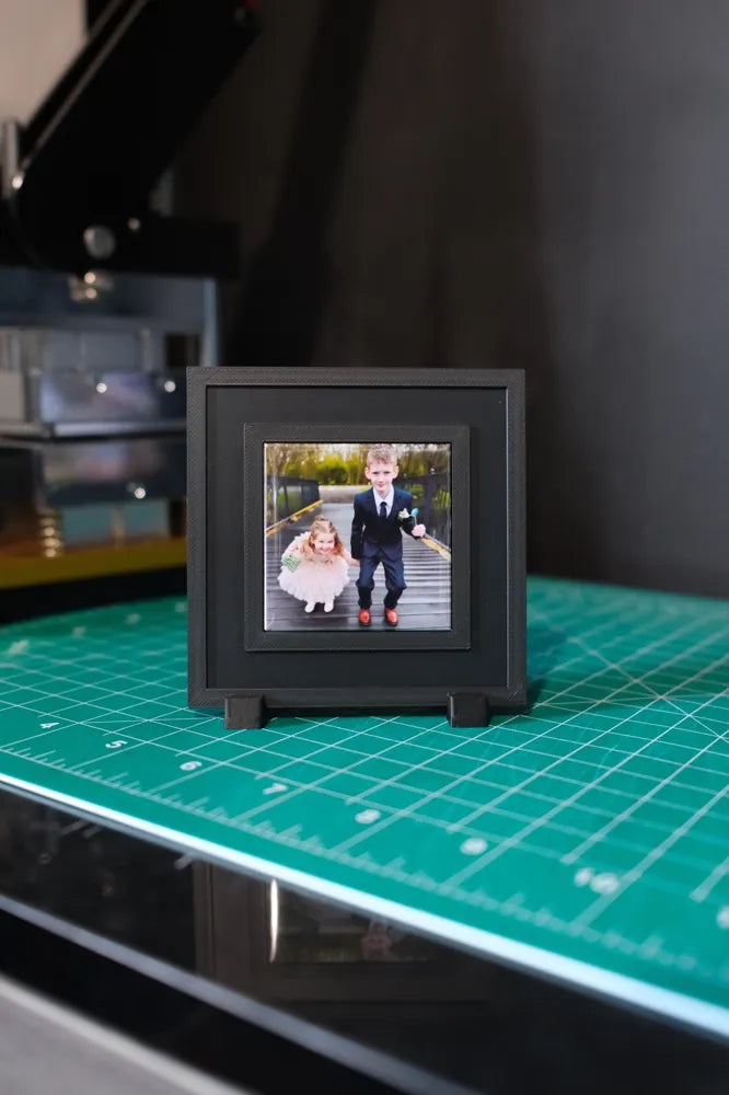 Rounded 2x2 - Single Photo Frame